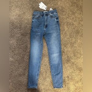 Stradivarius High Waisted Skinny Jeans